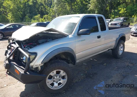 2001 Toyota Tacoma из США, поврежденный, VIN 5TEWM72N51Z872319